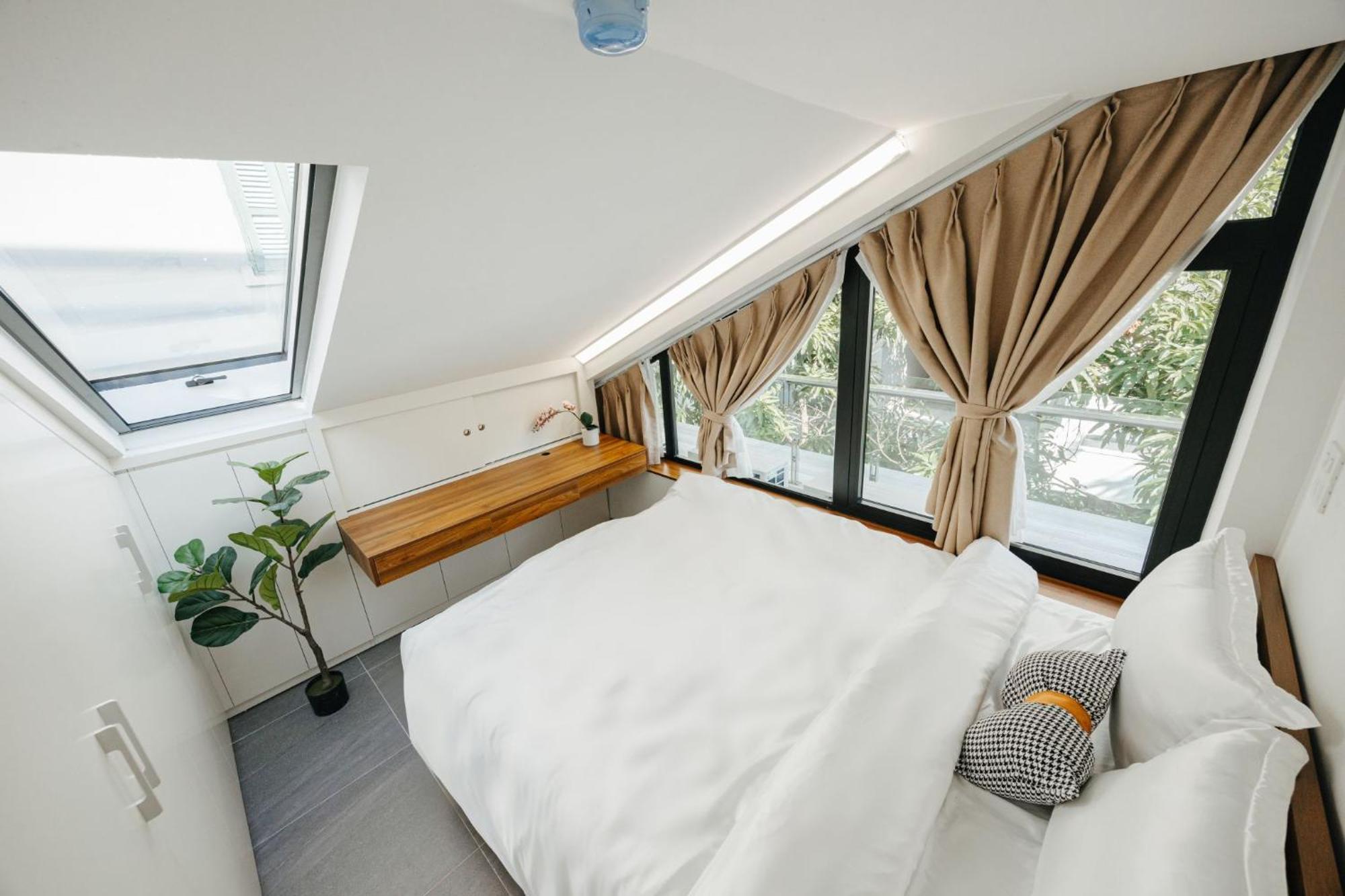 Urchin Apartment *
